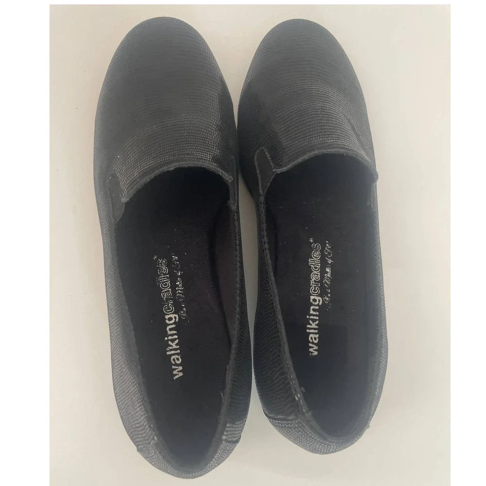 Walking Cradles Benson Slip-On Comfort Loafer Flat Women's Shoes 7.5M - Picture 4 of 11